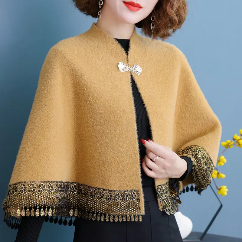 Imitation water mink velvet cape shawl female jacket autumn and winter costumes 2023 outer cloak autumn and winter coat female
Imitation water mink velvet cape shawl female jacket autumn and winter costumes 2023 outer cloak autumn and winter coat female