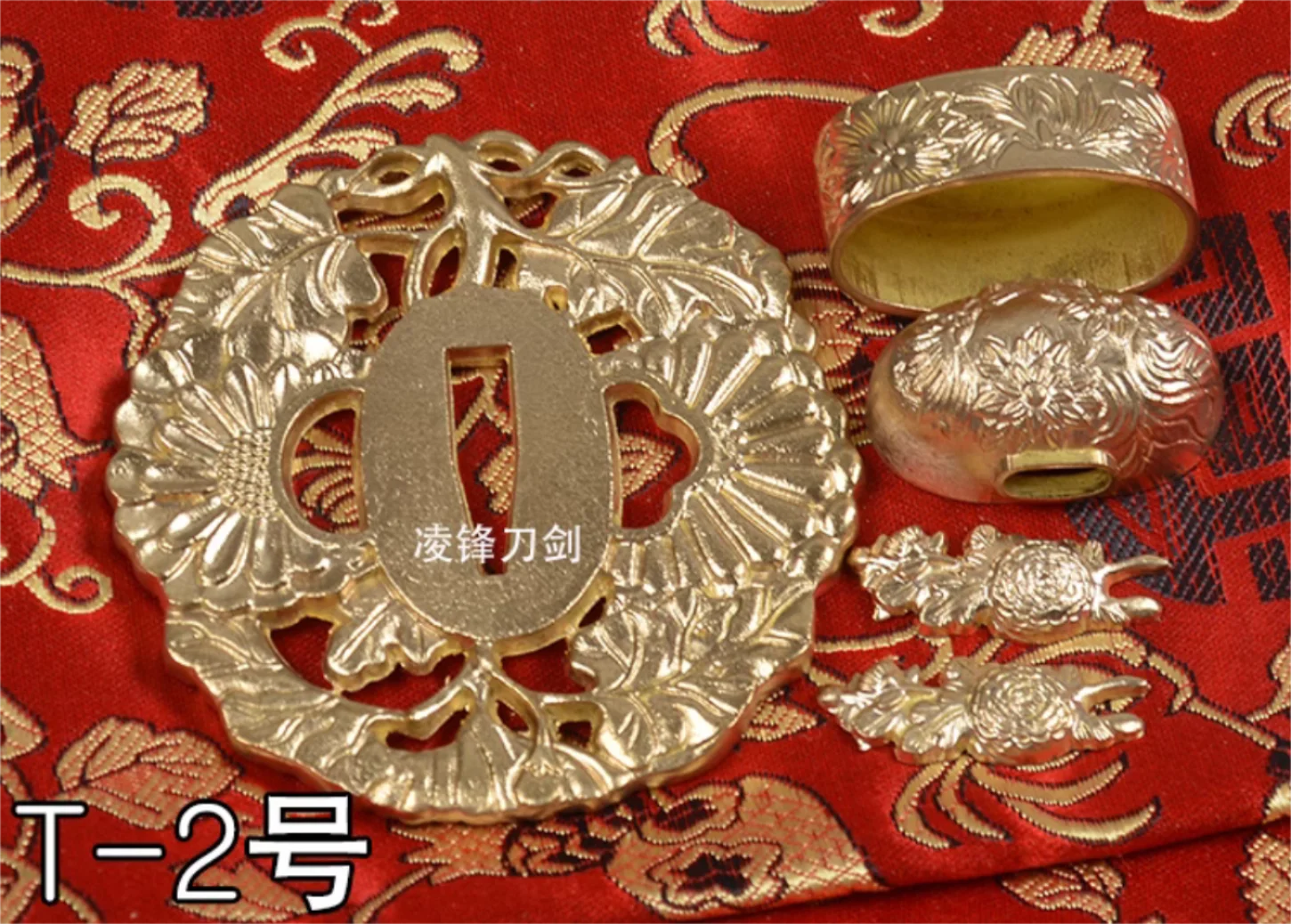 Complete Vintage Copper & Bright Brass Set of Tsuka Accessories Tsuba Fushi Kashira Menuki for Japanese Samurai Katana Sword
Complete Vintage Copper & Bright Brass Set of Tsuka Accessories Tsuba Fushi Kashira Menuki for Japanese Samurai Katana Sword