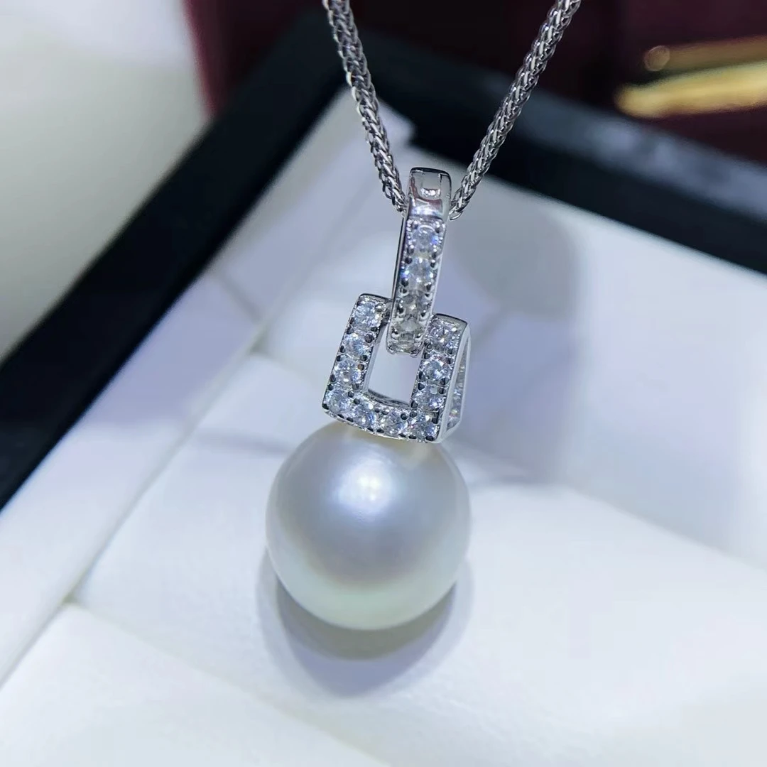 Подвеска из стерлингового серебра 925 пробы, базовые крепления, фурнитура, детали, аксессуары для жемчужных бусин диаметром 11-12 мм
Подвеска из стерлингового серебра 925 пробы, базовые крепления, фурнитура, детали, аксессуары для жемчужных бусин диаметром 11-12 мм