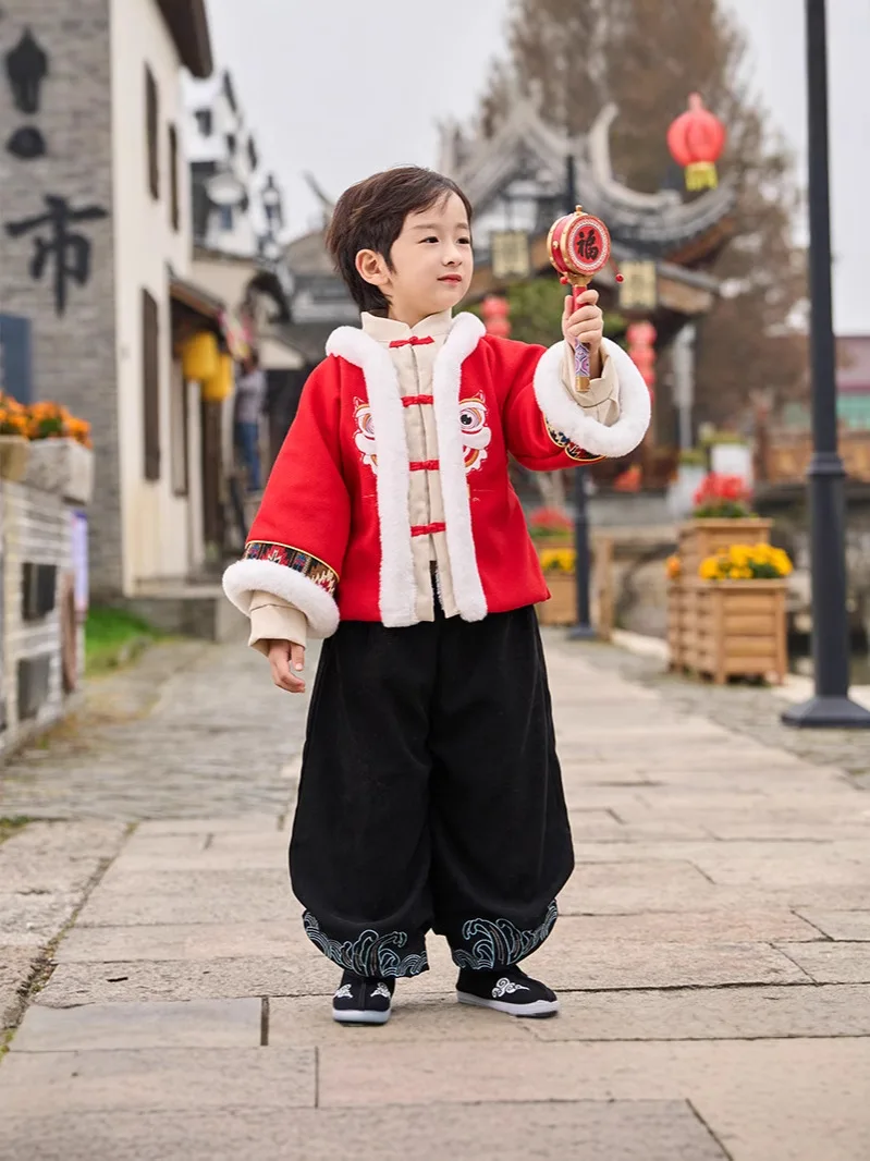 Boys' New Year's Clothing, Chinese Style Children's Festive Set, Red Baby's First Year Dress, Winter With Velvet Hanfu Keep War
Boys' New Year's Clothing, Chinese Style Children's Festive Set, Red Baby's First Year Dress, Winter With Velvet Hanfu Keep War