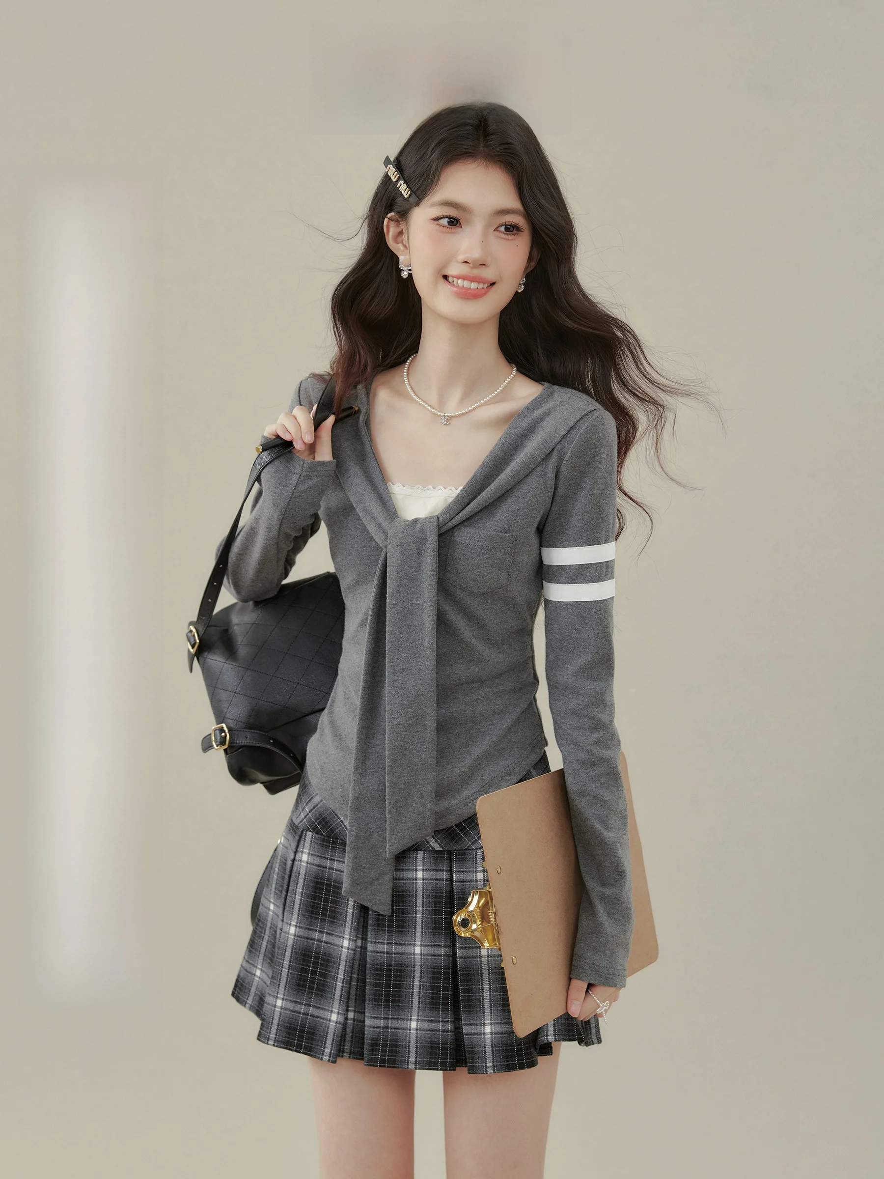 Женский трикотажный топ с воротником-стойкой, приталенный, повседневный, осенний, модный, от Seoul High School Design
Женский трикотажный топ с воротником-стойкой, приталенный, повседневный, осенний, модный, от Seoul High School Design