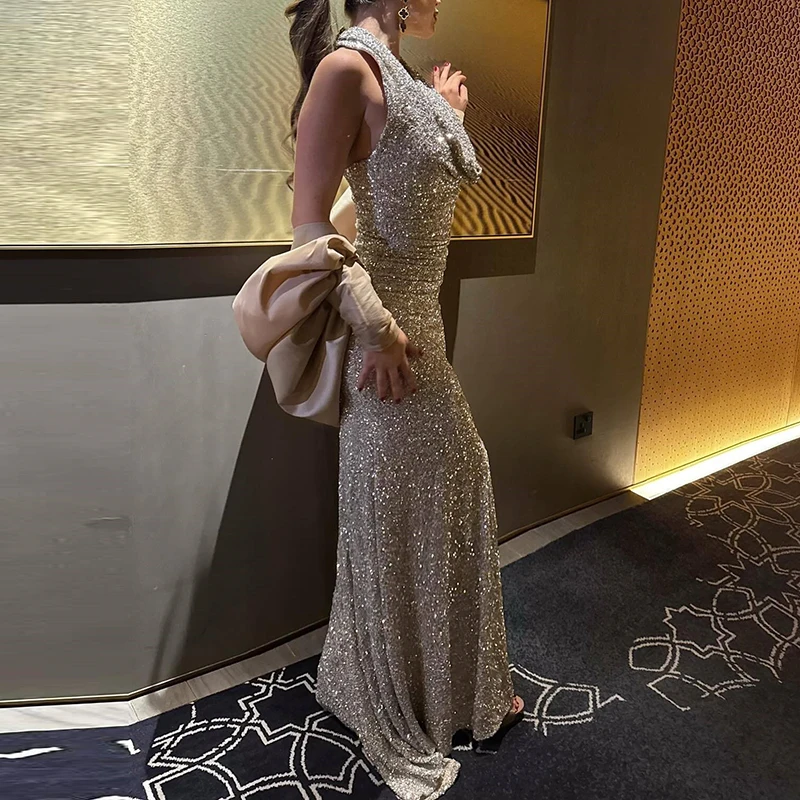 Sexy Pleat Solid Dress Fashion Shiny Sequins Slim Evening Dress With Shawl Sleeve Temperament Swinging Collar Glitter Prom Gowns
Sexy Pleat Solid Dress Fashion Shiny Sequins Slim Evening Dress With Shawl Sleeve Temperament Swinging Collar Glitter Prom Gowns
