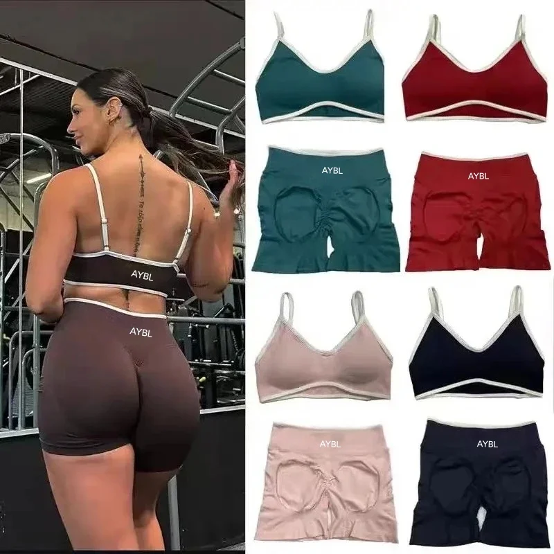 Women's Color Block 2-Piece Yoga Set: Seamless Camisole & Peach-Shaped Seamless Tights, Suitable for Fitness and Exercise.
Women's Color Block 2-Piece Yoga Set: Seamless Camisole & Peach-Shaped Seamless Tights, Suitable for Fitness and Exercise.