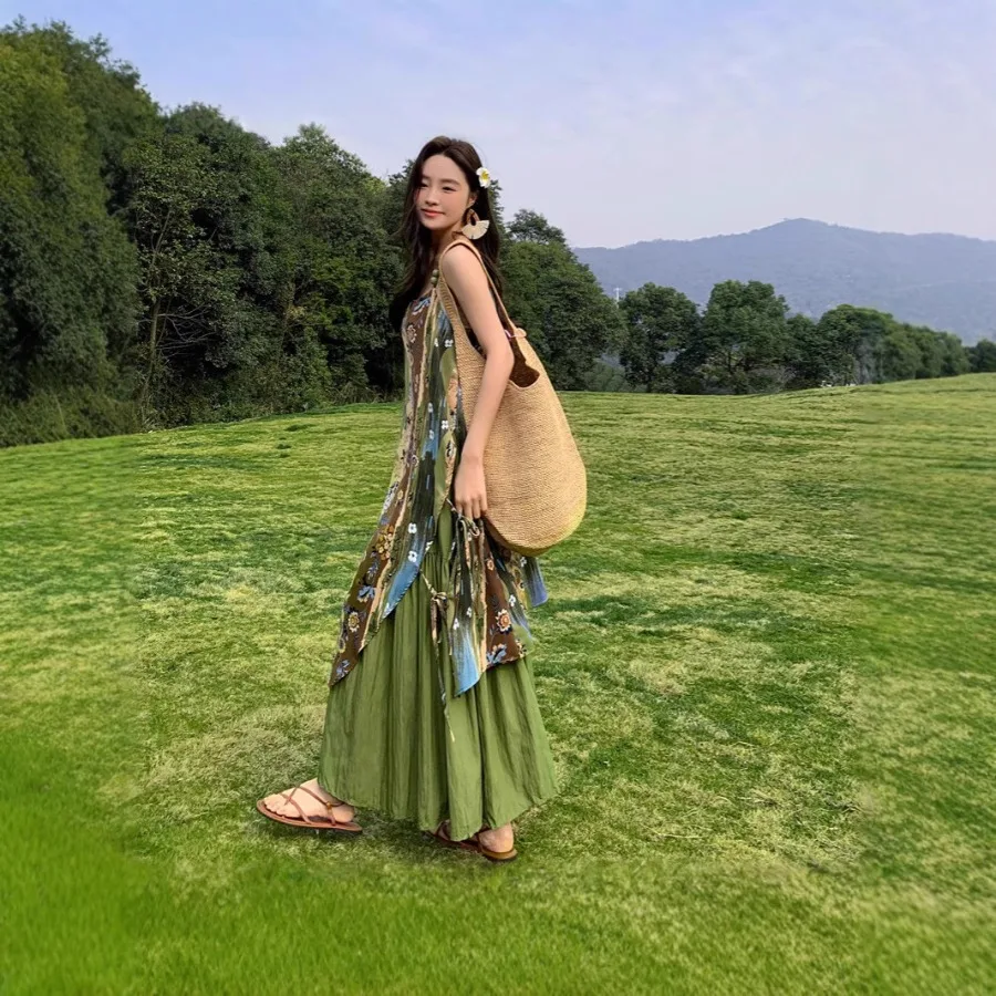 【New style】Bohemian sweet flower print suspender long dress for women, Yunnan Dali holiday ethnic style dress, super fairy summ
【New style】Bohemian sweet flower print suspender long dress for women, Yunnan Dali holiday ethnic style dress, super fairy summ
