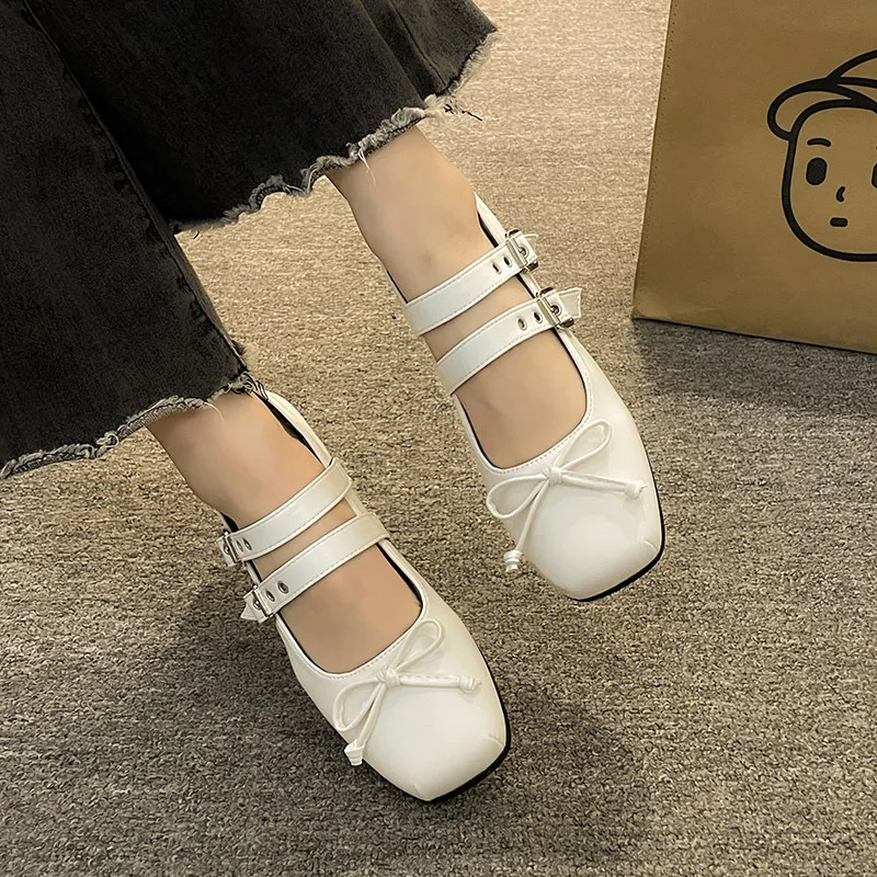 Женские туфли с закрытым носком, белые кроссовки на плоской подошве, Летние удобные балетные туфли, новая летняя обувь Мэри Джейн в стиле ретро, женские бальные туфли
Женские туфли с закрытым носком, белые кроссовки на плоской подошве, Летние удобные балетные туфли, новая летняя обувь Мэри Джейн в стиле ретро, женские бальные туфли