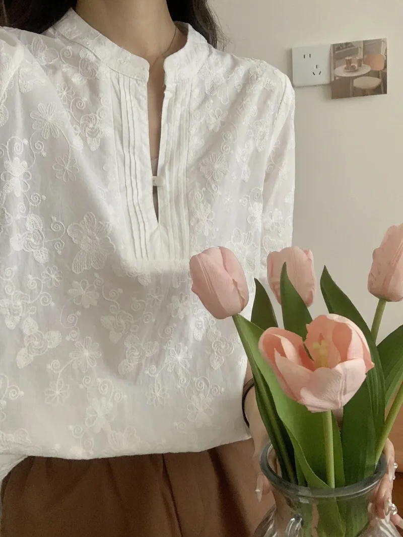 Korean popular clothes women summer bohemian v neck white beige lace embroidery shirts and blouses pure cotton boho clothing
Korean popular clothes women summer bohemian v neck white beige lace embroidery shirts and blouses pure cotton boho clothing