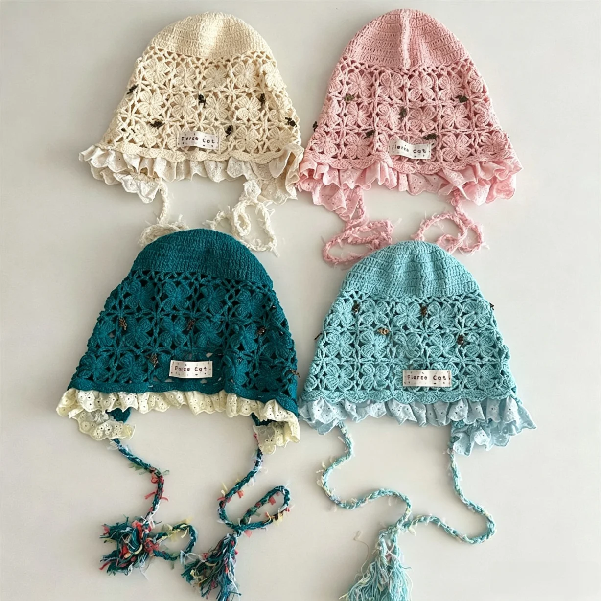 Girls Sweet Lace Fringe Hollow Beanie Flower Hat for baby Handcrocheted Breathable Ethnic Style Knitted Ear Protector Bomber Hat
Girls Sweet Lace Fringe Hollow Beanie Flower Hat for baby Handcrocheted Breathable Ethnic Style Knitted Ear Protector Bomber Hat