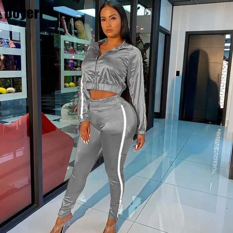 Tracksuit Women Two Piece Set Fashion Streetwear Fall Clothes for Women Zipper Jacket Top and Pants 2 Piece Sets Womens Outfits
Tracksuit Women Two Piece Set Fashion Streetwear Fall Clothes for Women Zipper Jacket Top and Pants 2 Piece Sets Womens Outfits