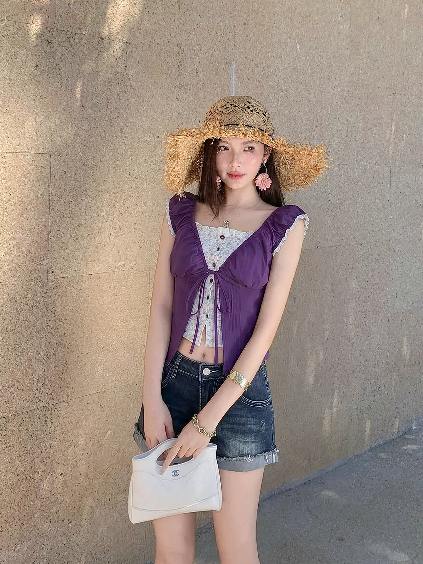 Sweet And Spicy Short Sleeve T-Shirt Women's Slim Fit Short Style Lace Splice Daily Wear Summer Top White Little Fish Original
Sweet And Spicy Short Sleeve T-Shirt Women's Slim Fit Short Style Lace Splice Daily Wear Summer Top White Little Fish Original