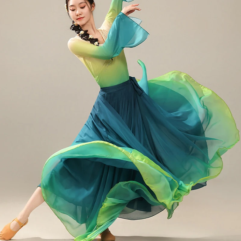 Elegant Classical Dance Costume Chinese Traditional Clothes Women's Dance Practice Big Swing Long Skirt Blue Gradient Body Rhyme
Elegant Classical Dance Costume Chinese Traditional Clothes Women's Dance Practice Big Swing Long Skirt Blue Gradient Body Rhyme