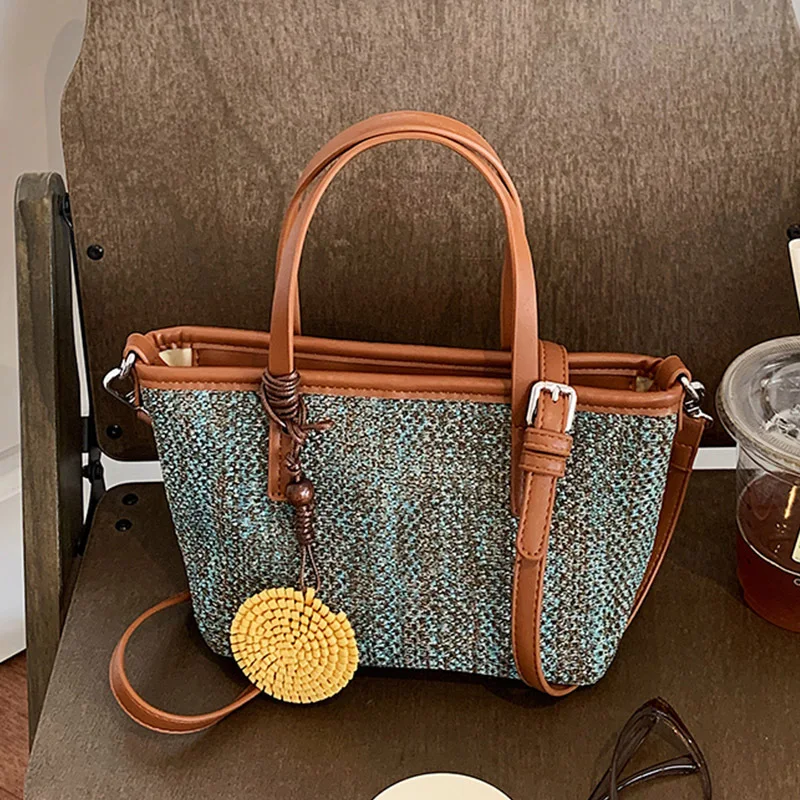 New Popular Bag Women's 2026 Fashion Casual Commuter Woven Large Capacity New Underarm Shoulder Messenger Bag Trend Luxury Bag
New Popular Bag Women's 2026 Fashion Casual Commuter Woven Large Capacity New Underarm Shoulder Messenger Bag Trend Luxury Bag