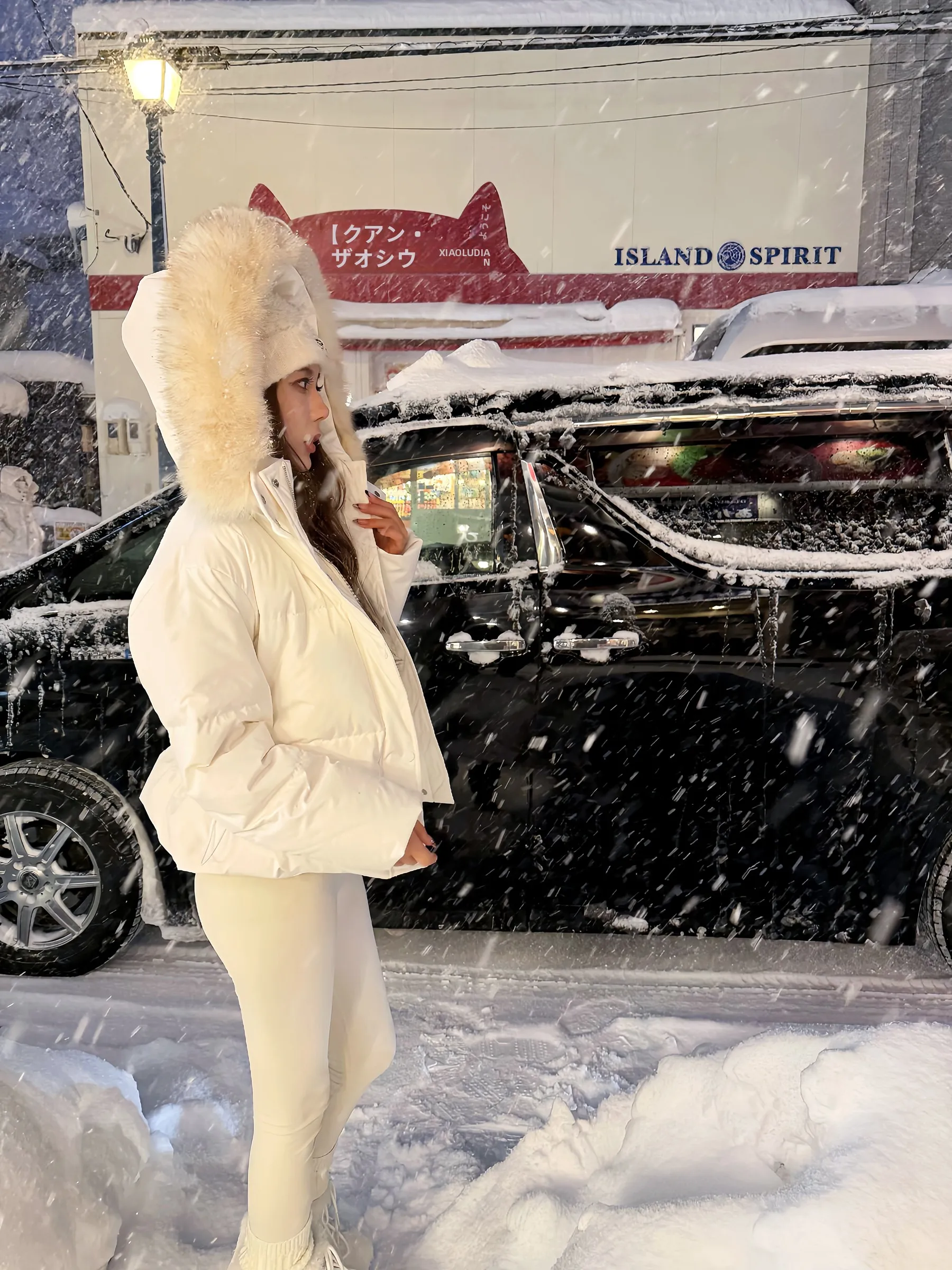 Mas Mash Berlin First Snow down Jacket Thick Short Style Waist Cinched White Duck Feather Large Fur Collar Detachable Hood
Mas Mash Berlin First Snow down Jacket Thick Short Style Waist Cinched White Duck Feather Large Fur Collar Detachable Hood