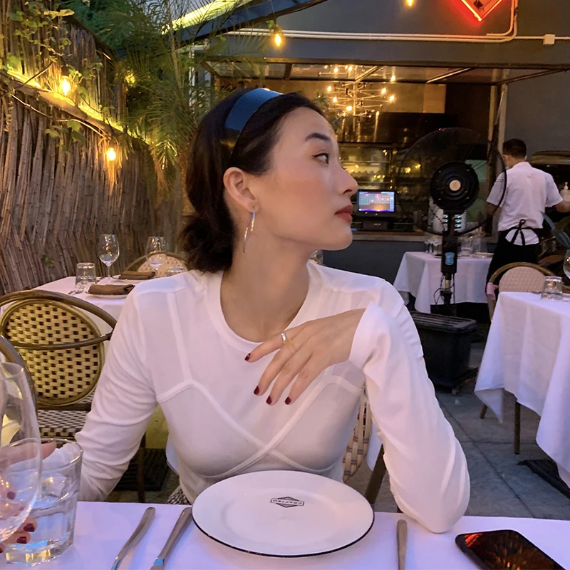 Белая футболка с длинным светом базового слоя, женская осенняя мода 2024, новая внутренняя одежда, весна-осень (3) Ins Super Hot
Белая футболка с длинным светом базового слоя, женская осенняя мода 2024, новая внутренняя одежда, весна-осень (3) Ins Super Hot