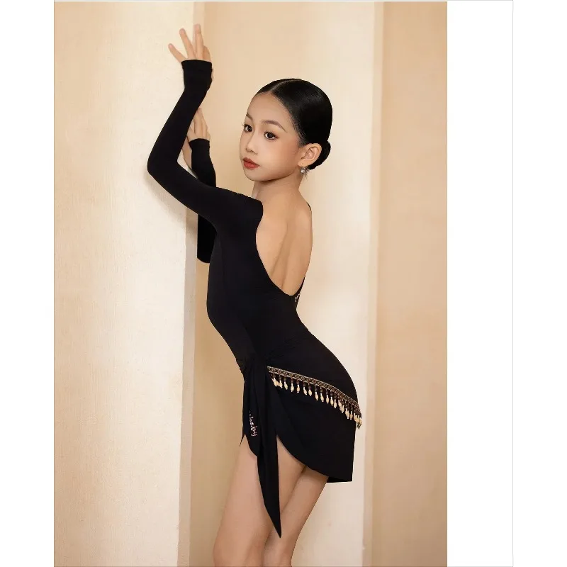 2026Kids Latin Dance Clothes set Backless Long Sleeves Tops Fringe Skirt Girls Practice Clothing Cha Cha Rumba Latin Dance Dress
2026Kids Latin Dance Clothes set Backless Long Sleeves Tops Fringe Skirt Girls Practice Clothing Cha Cha Rumba Latin Dance Dress