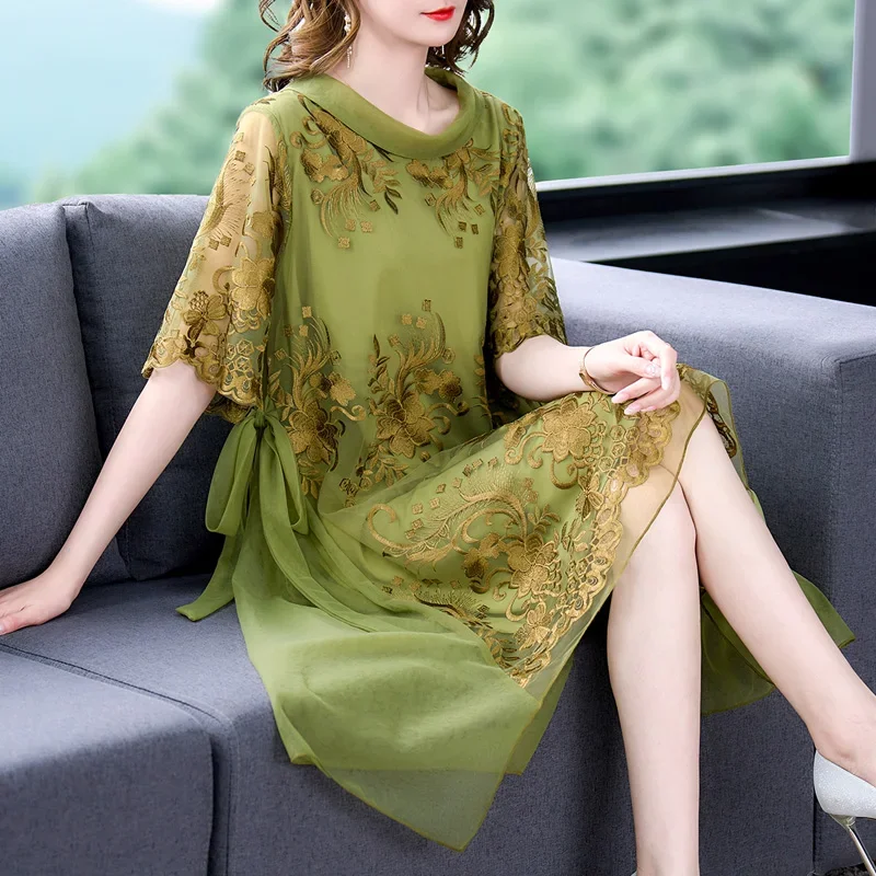 Summer 2022 New Women Short Sleeve Embroidery Green Irregular Dress , Woman Clothes 4xl 5xl Knee Length A Line Dresses
Summer 2022 New Women Short Sleeve Embroidery Green Irregular Dress , Woman Clothes 4xl 5xl Knee Length A Line Dresses