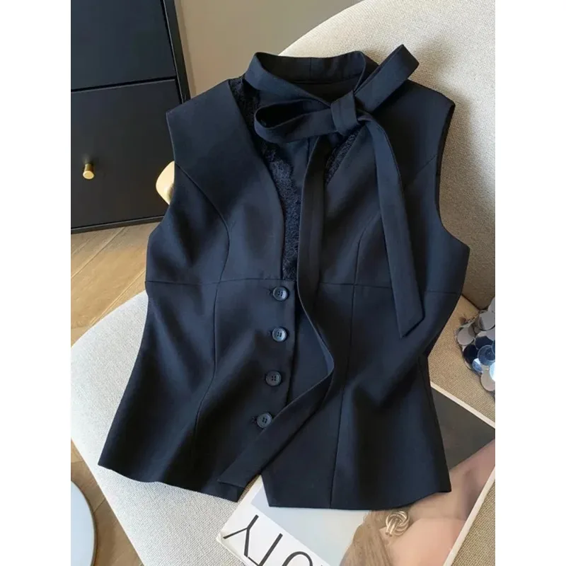 Sexy Sleeveless Vest Women Korean Lace Patchwork Crop Tops Aesthetic Office Lady Cardigan Top Kpop Hot Female Summer New
Sexy Sleeveless Vest Women Korean Lace Patchwork Crop Tops Aesthetic Office Lady Cardigan Top Kpop Hot Female Summer New