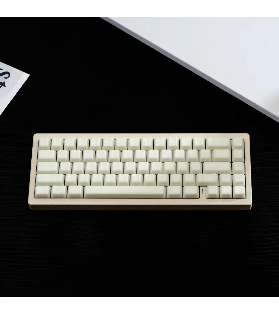 The original height is small and the full set supports left shift 64 68 75 98 white marble PBT two-color keycap cherry.
The original height is small and the full set supports left shift 64 68 75 98 white marble PBT two-color keycap cherry.