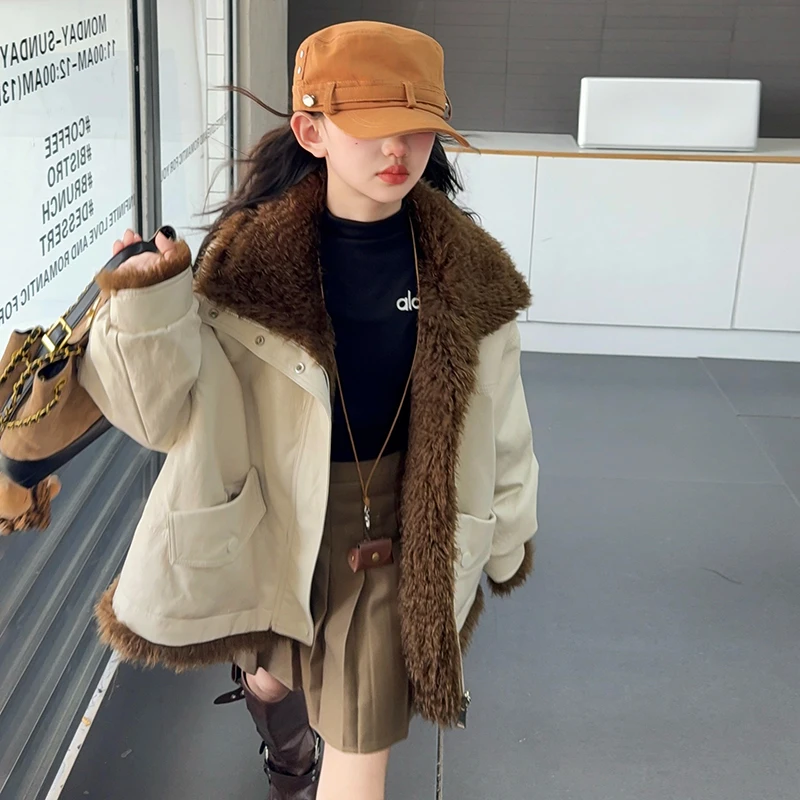Children Hooded Warm Parkas Autumn Winter Casual Girl Baby Letter Fleece Thicken Tops Jacket Solid Girl Kid Fleece Cotton Coat
Children Hooded Warm Parkas Autumn Winter Casual Girl Baby Letter Fleece Thicken Tops Jacket Solid Girl Kid Fleece Cotton Coat