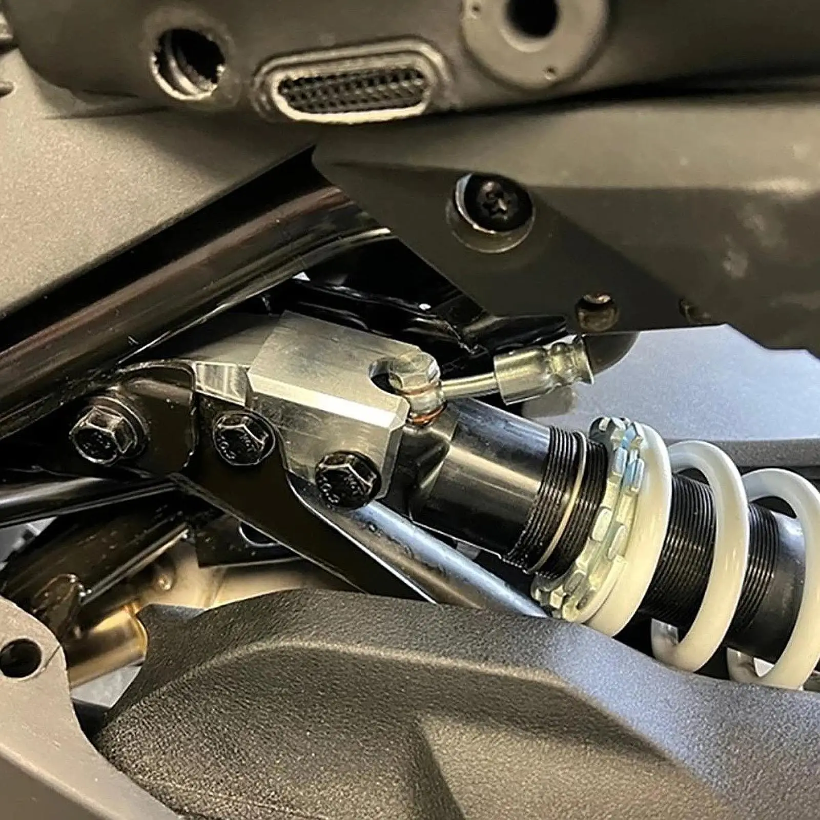 Rear Shock Lift Set Professional Aluminum Alloy Suspension Height Adjuster for Can Am
Rear Shock Lift Set Professional Aluminum Alloy Suspension Height Adjuster for Can Am