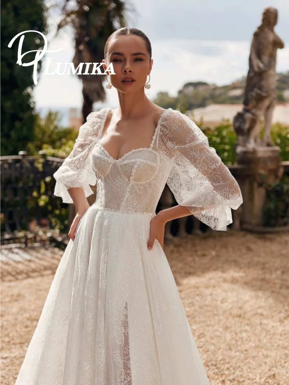 Charming Square-Neck Lace Wedding Dress 2026 Romantic Floral Church Bridal Gown Fashionable A-Line Floor-Length Bridal Dress
Charming Square-Neck Lace Wedding Dress 2026 Romantic Floral Church Bridal Gown Fashionable A-Line Floor-Length Bridal Dress