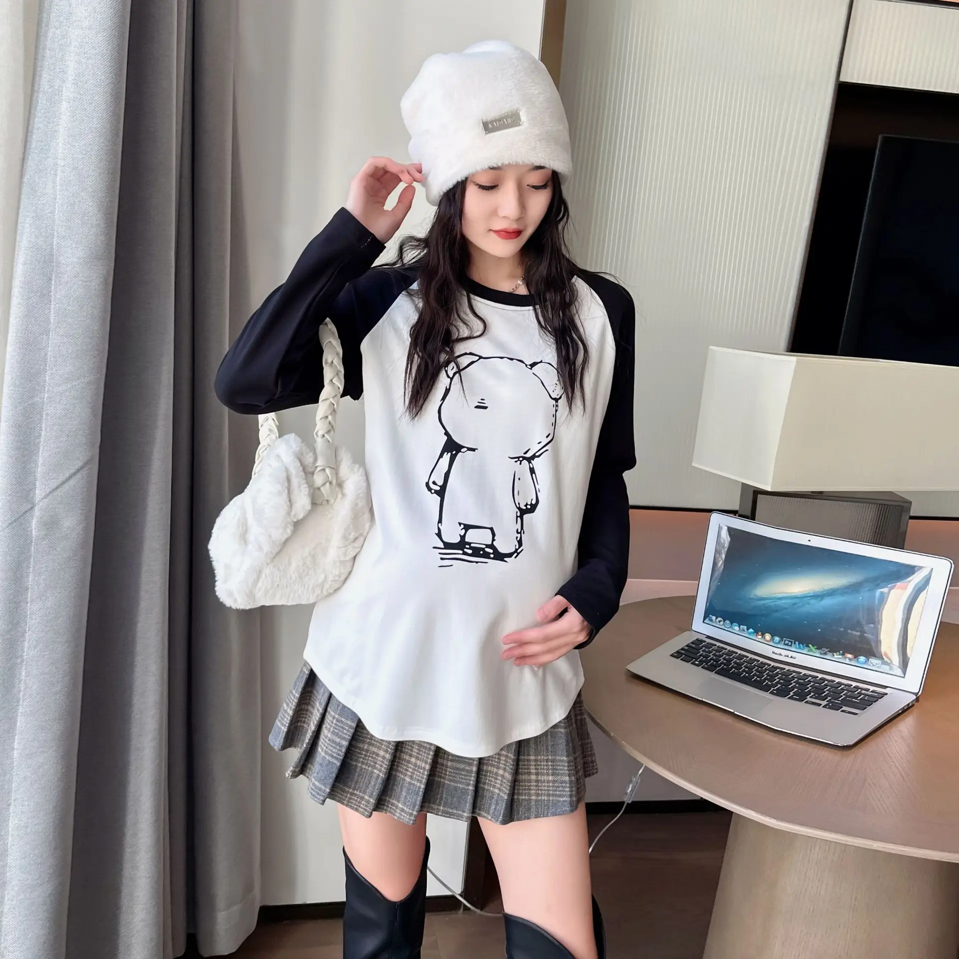 Футболка средней длины Long Sve Base irt round Ne для беременных на осень и зиму с животным узором Другой материал 00%
Футболка средней длины Long Sve Base irt round Ne для беременных на осень и зиму с животным узором Другой материал 00%