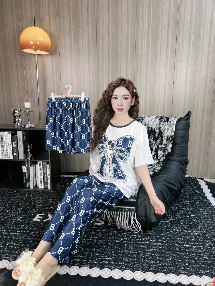3-Piece Set Women's Spring Summer Pajamas Loose O-Neck Short-Sleeved Sleepwear Fashion Cute Cartoon Homewear Outside Casual Sets
3-Piece Set Women's Spring Summer Pajamas Loose O-Neck Short-Sleeved Sleepwear Fashion Cute Cartoon Homewear Outside Casual Sets