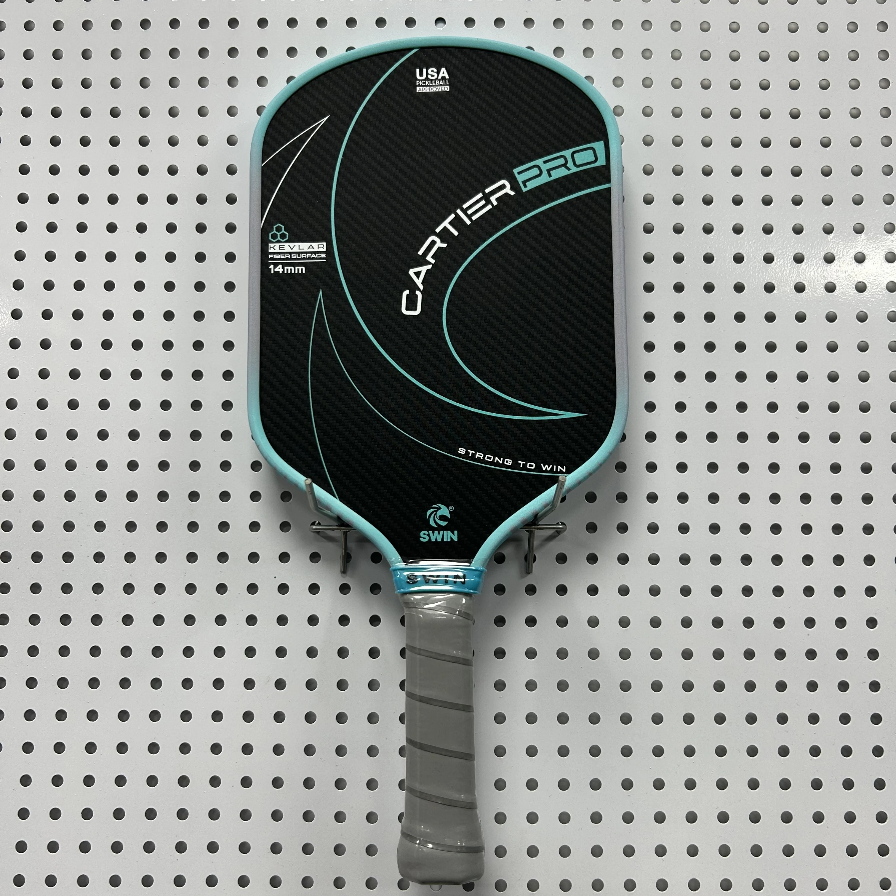 Factory direct sales of professional-grade hot-pressed one-piece Kevlar FIber pickleball rackets for outdoor training and racing
Factory direct sales of professional-grade hot-pressed one-piece Kevlar FIber pickleball rackets for outdoor training and racing