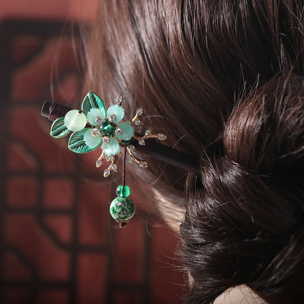 Chinese Flower Hair Sticks Ancient Style with Tassel Hanfu Hair Fork Handmade Party Hair Bun Hair Stick Pins Wedding Party
Chinese Flower Hair Sticks Ancient Style with Tassel Hanfu Hair Fork Handmade Party Hair Bun Hair Stick Pins Wedding Party
