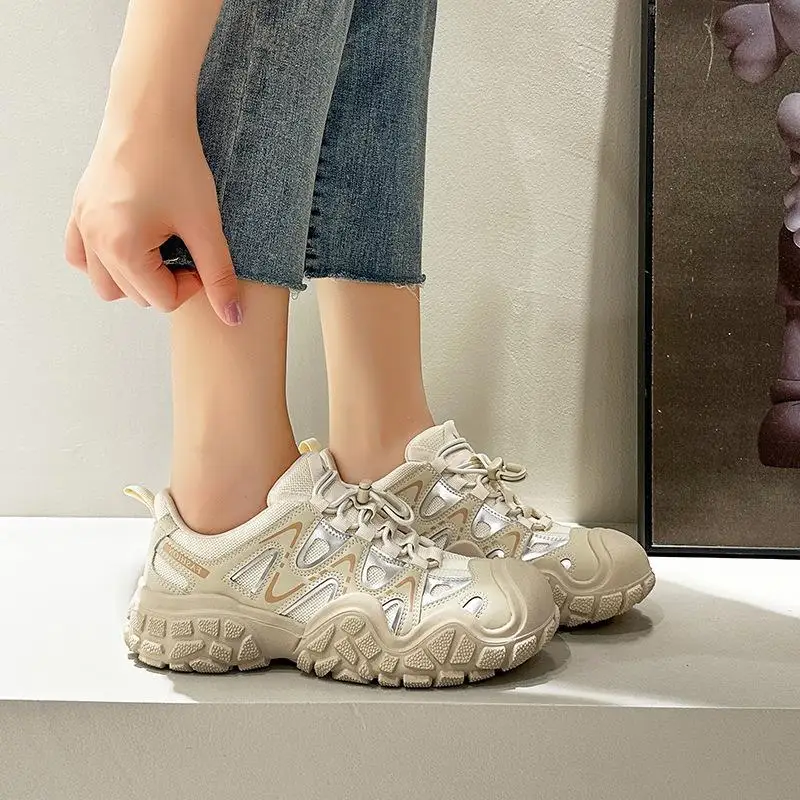 Outdoor Climbing Casual Shoes Thick Bottom Large Head Cute Hollow out Dad Shoes Real Leather Breathable Mesh round Toe Flat Heel
Outdoor Climbing Casual Shoes Thick Bottom Large Head Cute Hollow out Dad Shoes Real Leather Breathable Mesh round Toe Flat Heel