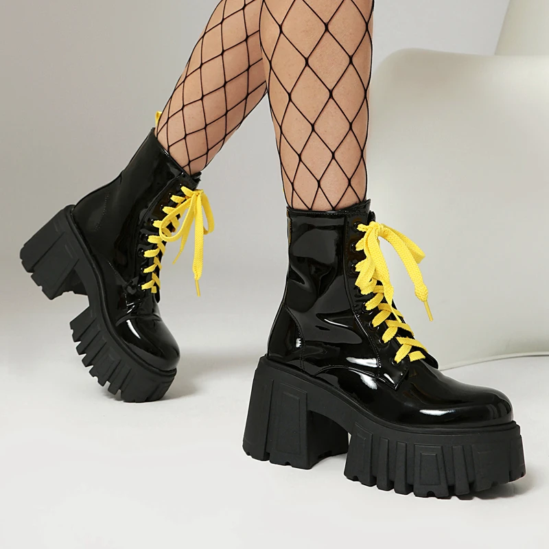 New Women Pu Leather Ankle Booties Woman Autumn Winter Round Toe Lace Up Shoes Motorcycle Chunky Platform Gothic Boots Plus Size
New Women Pu Leather Ankle Booties Woman Autumn Winter Round Toe Lace Up Shoes Motorcycle Chunky Platform Gothic Boots Plus Size