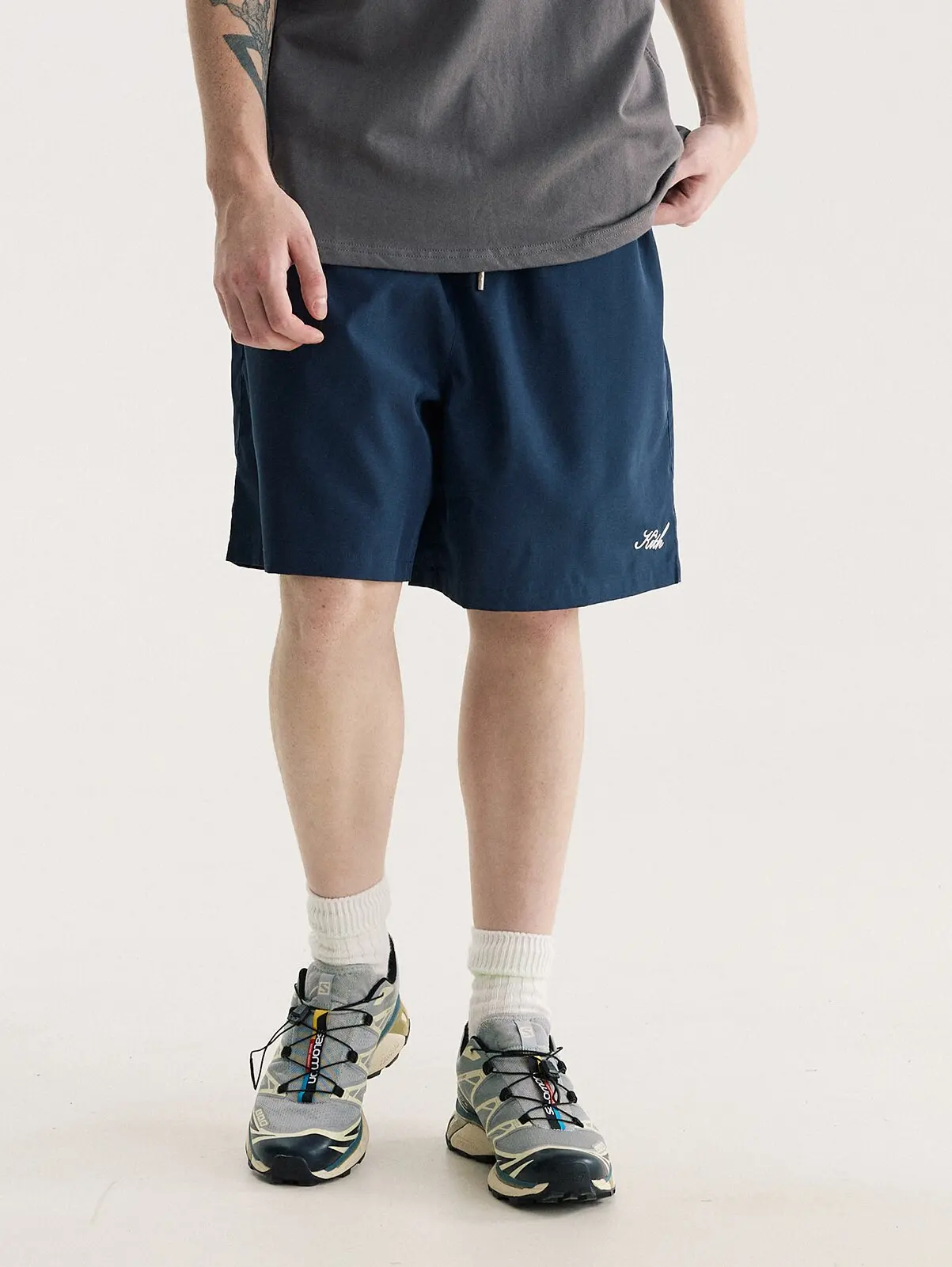 Kith 26ss Men's Loose Fit Quick Dry Beach Shorts Casual Straight Leg Pants Embroidered Sport Drawstring Polyester Cotton Blend
Kith 26ss Men's Loose Fit Quick Dry Beach Shorts Casual Straight Leg Pants Embroidered Sport Drawstring Polyester Cotton Blend