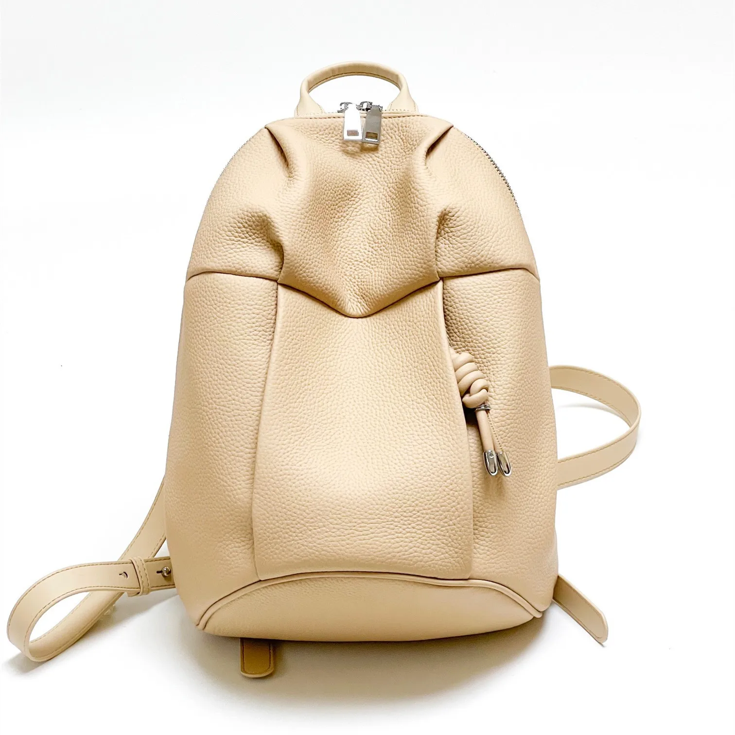 FIRMRANCH Premium Headlayer Cowhide Soft Travel Backpack Student Pouch Large Capacity Solid Color Female Casual Bag Zipper Trend
FIRMRANCH Premium Headlayer Cowhide Soft Travel Backpack Student Pouch Large Capacity Solid Color Female Casual Bag Zipper Trend