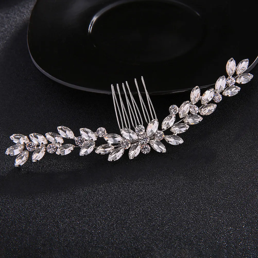 1Pcs Rhinestone Bride Hair Comb Exquisite Design Wedding Prom Party Bridal Headdress Shiny Headwear Hair Comb Bridal Headdress
1Pcs Rhinestone Bride Hair Comb Exquisite Design Wedding Prom Party Bridal Headdress Shiny Headwear Hair Comb Bridal Headdress