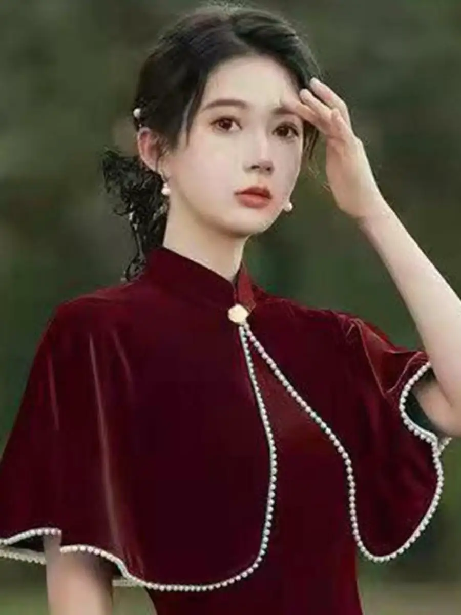 Новая женская модная верхняя одежда: приталенное длинное бархатное платье-ципао из тонкого золотистого бархата, простой дизайн, весна-лето
Новая женская модная верхняя одежда: приталенное длинное бархатное платье-ципао из тонкого золотистого бархата, простой дизайн, весна-лето