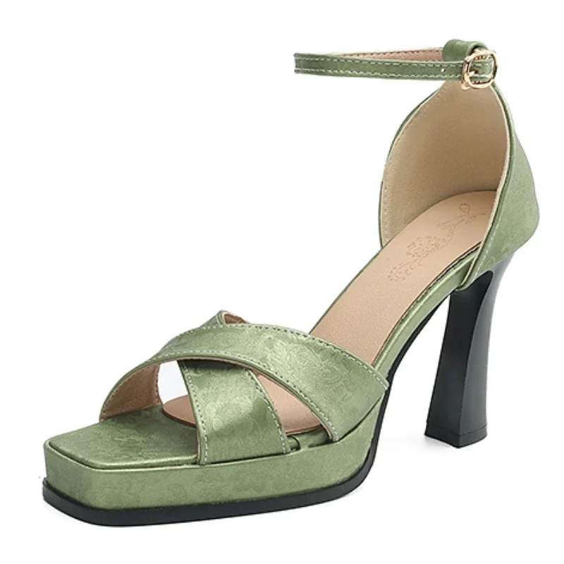 Элегантные серые женские сандалии-гладиаторы, летняя обувь 2021, шлепанцы на высоком каблуке, черно-зеленая обувь, удобная обувь для девочек
Элегантные серые женские сандалии-гладиаторы, летняя обувь 2021, шлепанцы на высоком каблуке, черно-зеленая обувь, удобная обувь для девочек