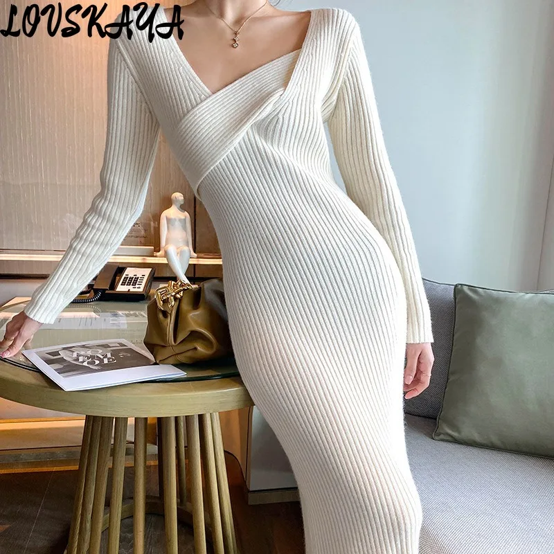 Slim and waist reducing bottom skirt women's woolen dress autumn dress new French knitted dress design sense niche
Slim and waist reducing bottom skirt women's woolen dress autumn dress new French knitted dress design sense niche