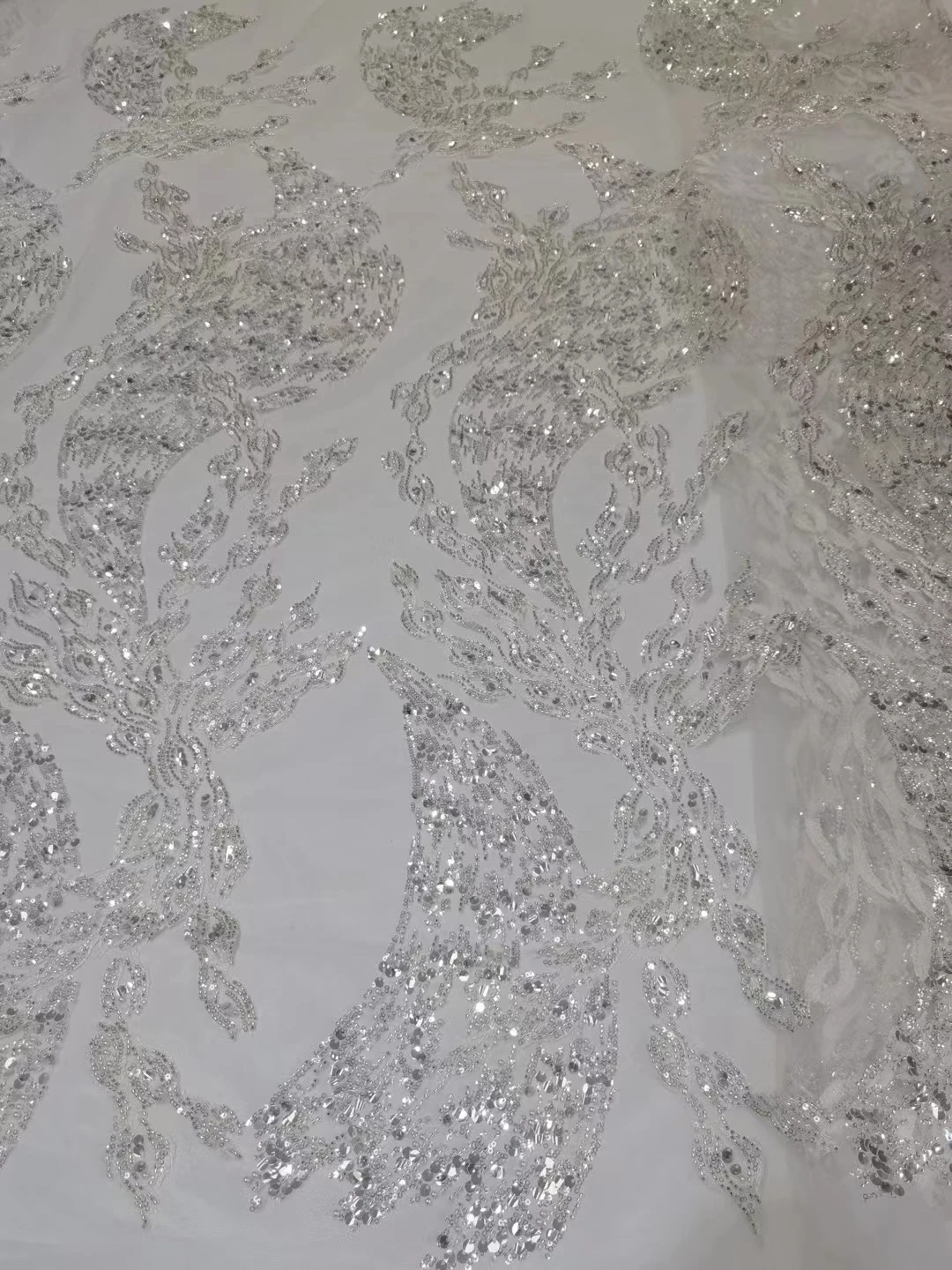New Arrival Sequins African Material with Tinny Tube Beads Pearl French Lace Fabric H-15.71604 for Lady Party or Wedding Dress
New Arrival Sequins African Material with Tinny Tube Beads Pearl French Lace Fabric H-15.71604 for Lady Party or Wedding Dress