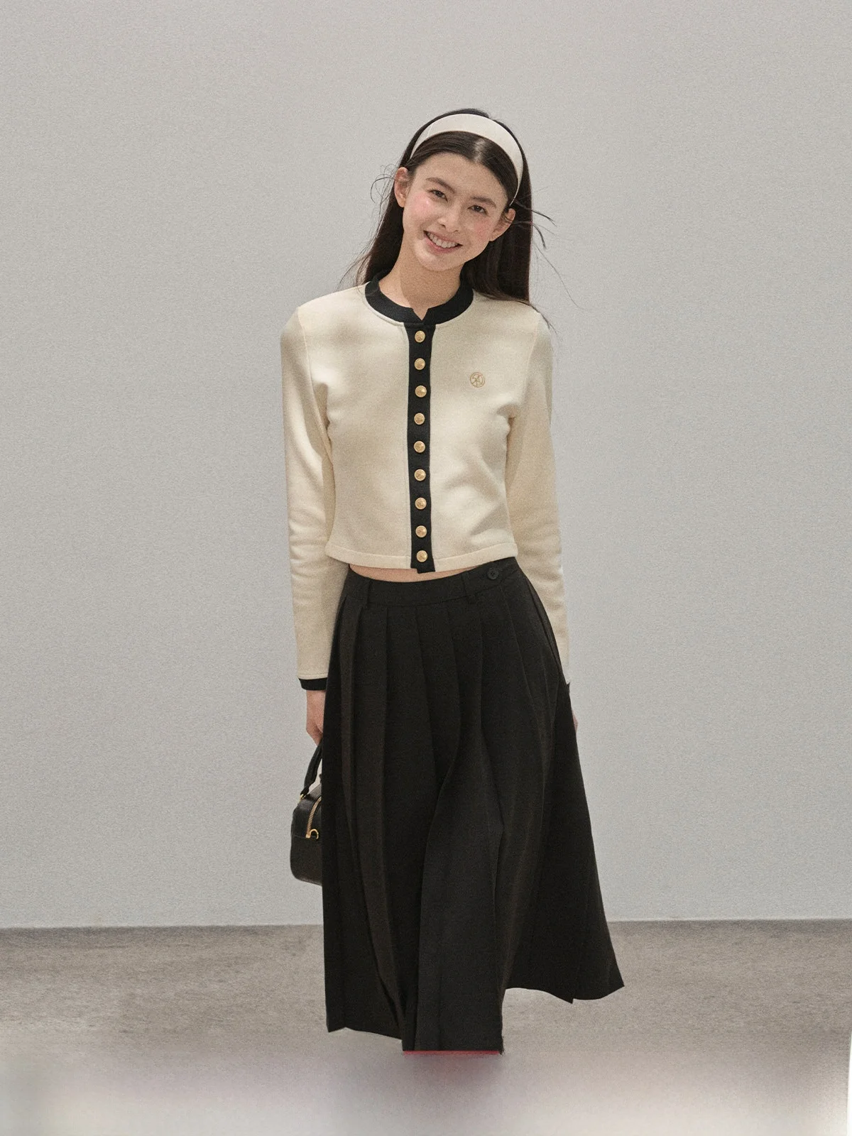 Slim Fit ort Sve Knitted Sweater Women's round Ne Long Sve Autumn New Sle Color Blo Faionable Top for Women
Slim Fit ort Sve Knitted Sweater Women's round Ne Long Sve Autumn New Sle Color Blo Faionable Top for Women