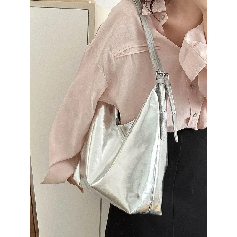 Foufurieux New Women Soft PU Leather Handbag Luxury Design Underarm Shoulder Bag Clutch Casual Large Capacity Dumpling Pouch
Foufurieux New Women Soft PU Leather Handbag Luxury Design Underarm Shoulder Bag Clutch Casual Large Capacity Dumpling Pouch