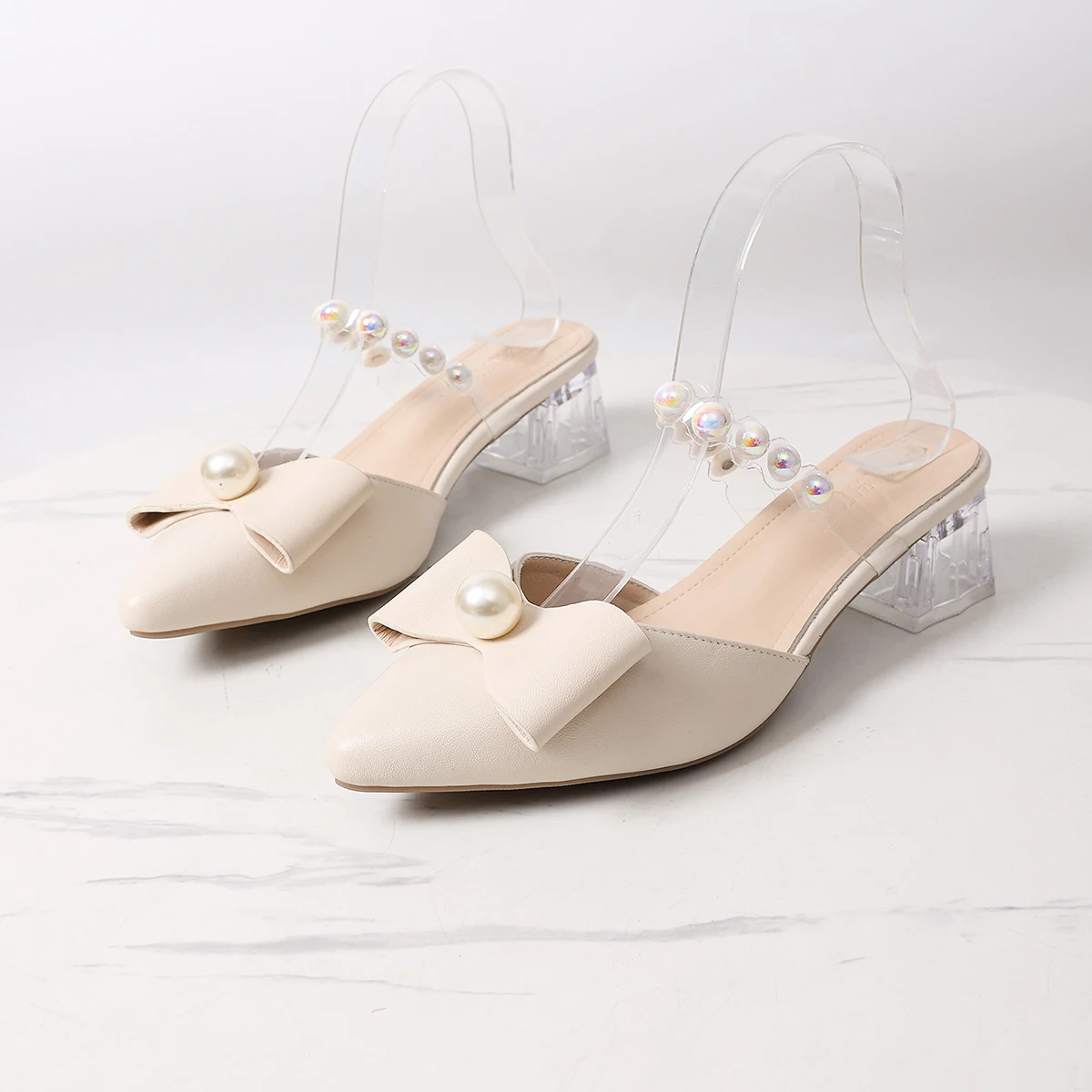 Women's Pearl Bow Mules Pointed Toe Block Heel Sandals Summer Elegant Fairy Style Slingback Heels for Daily Party Dating
Women's Pearl Bow Mules Pointed Toe Block Heel Sandals Summer Elegant Fairy Style Slingback Heels for Daily Party Dating