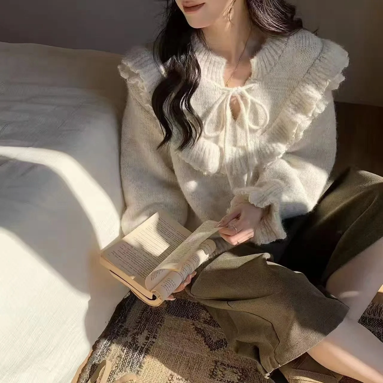 Цвет для похудения, нежный дизайн, женский свитер с верхом, весна 2026, мягкий материал с цветочным принтом, чистая электронная коммерция
Цвет для похудения, нежный дизайн, женский свитер с верхом, весна 2026, мягкий материал с цветочным принтом, чистая электронная коммерция