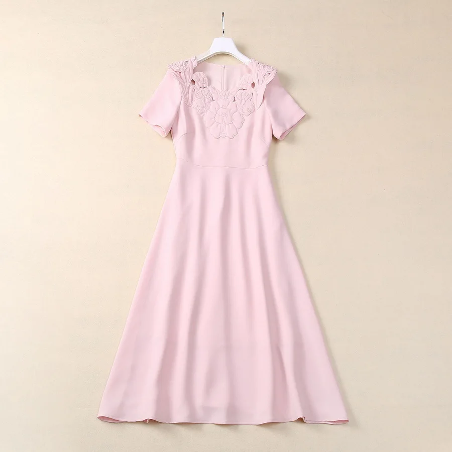 European and American women's clothing 2024 summer new Short sleeve flower embroidery fashion Pink dress
European and American women's clothing 2024 summer new Short sleeve flower embroidery fashion Pink dress