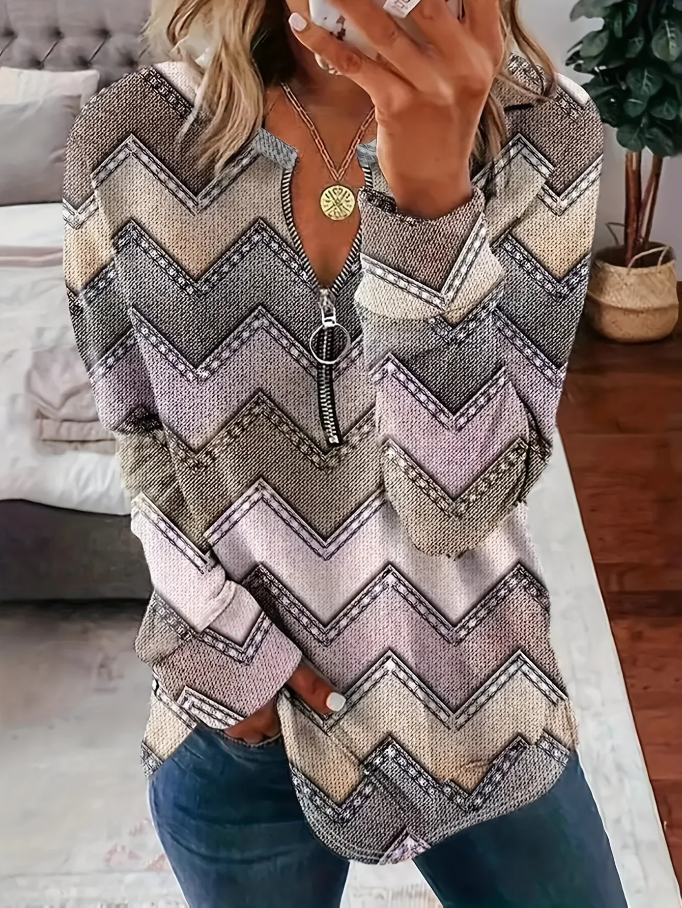 Plus Size Women's Fashion Zippered Top Clothing Women Long Sleeved Casual Random Printing with Zipper T-shirt
Plus Size Women's Fashion Zippered Top Clothing Women Long Sleeved Casual Random Printing with Zipper T-shirt