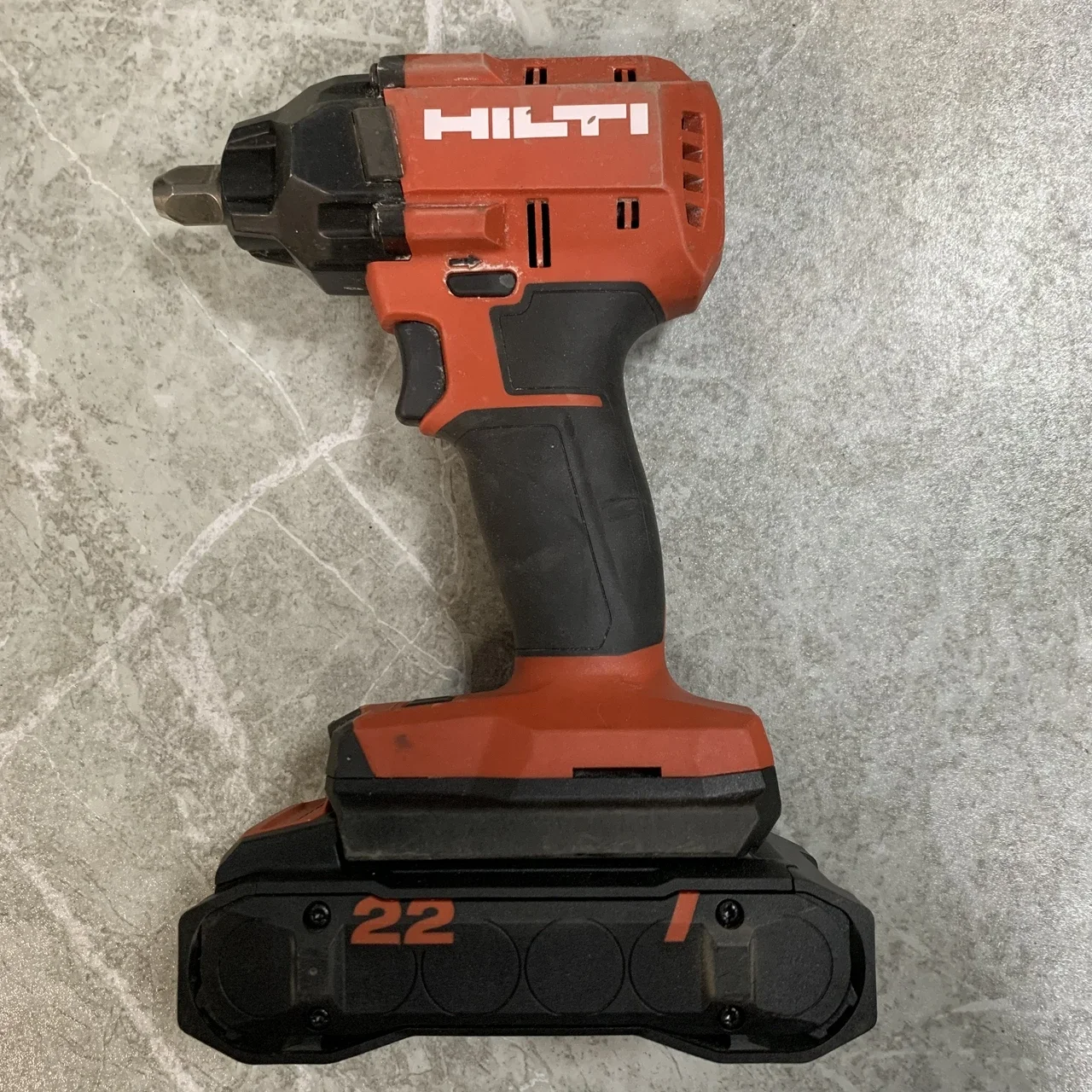 Беспроводной ударный гайковерт Hilti Nuron SIW 4AT-22 1/2 дюйма с батареей 4,0 Ач, б/у
Беспроводной ударный гайковерт Hilti Nuron SIW 4AT-22 1/2 дюйма с батареей 4,0 Ач, б/у