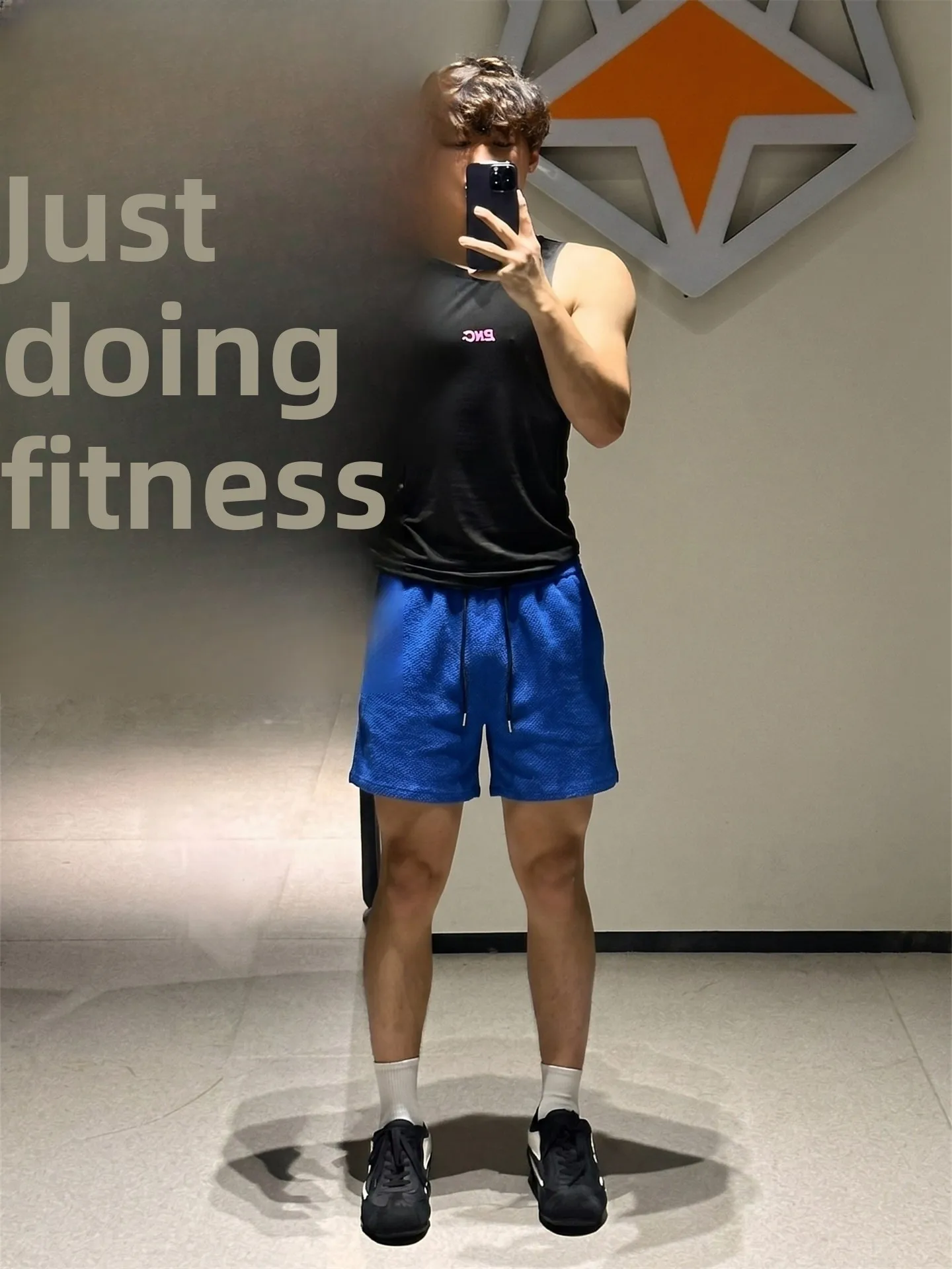 Klein Blue Quick Dry Sports Shorts Men Summer Thin Texture Ice Silk Breathable Outdoor Fitness Four-Piece Pants Loose Elastic...
Klein Blue Quick Dry Sports Shorts Men Summer Thin Texture Ice Silk Breathable Outdoor Fitness Four-Piece Pants Loose Elastic...