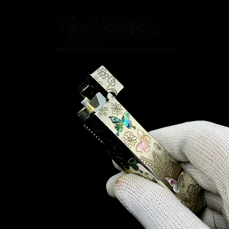 Unusual Brass Four sided Colorful Shell Inlaid Kerosine Lighter Carved Butterfly Vintage Exquisite Collection Fuel Oil Lighters
Unusual Brass Four sided Colorful Shell Inlaid Kerosine Lighter Carved Butterfly Vintage Exquisite Collection Fuel Oil Lighters