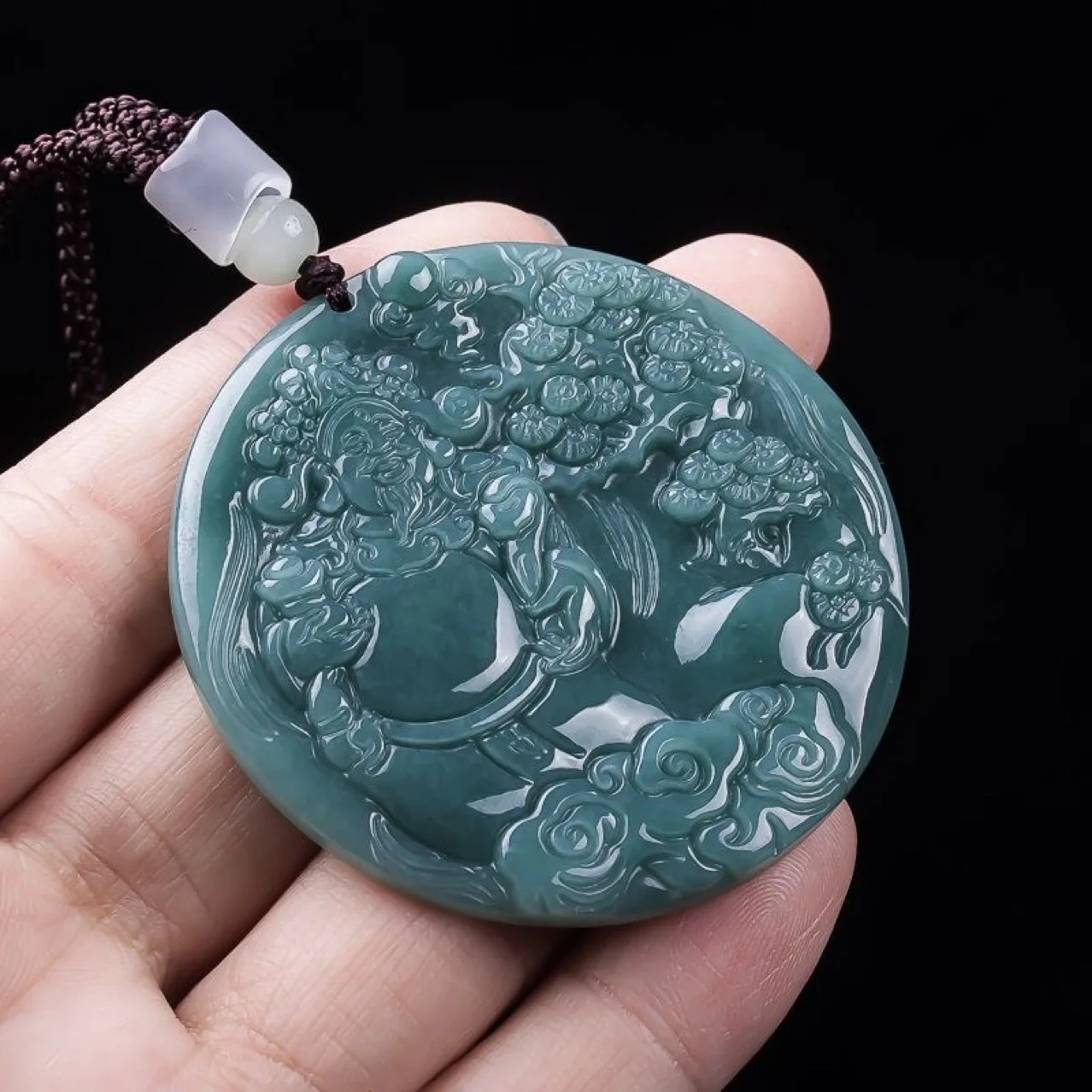 Myanmar Jadeite God of Wealth Pendant Carved Amulet Designer Natural Gemstone Real Jade Necklace Accessories Vintage Talismans
Myanmar Jadeite God of Wealth Pendant Carved Amulet Designer Natural Gemstone Real Jade Necklace Accessories Vintage Talismans