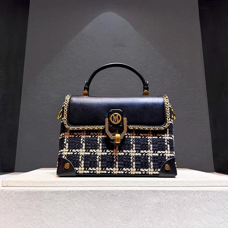 Luxury Designer Brand New High-quality Plaid Handbag Women's Fashion Single Shoulder Crossbody Box Bag Hot Sale Free Shipping
Luxury Designer Brand New High-quality Plaid Handbag Women's Fashion Single Shoulder Crossbody Box Bag Hot Sale Free Shipping