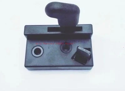 For R60-7 Excavator cab door lock assembly Internal and external handle lock block reverse buckle lock excavator parts
For R60-7 Excavator cab door lock assembly Internal and external handle lock block reverse buckle lock excavator parts