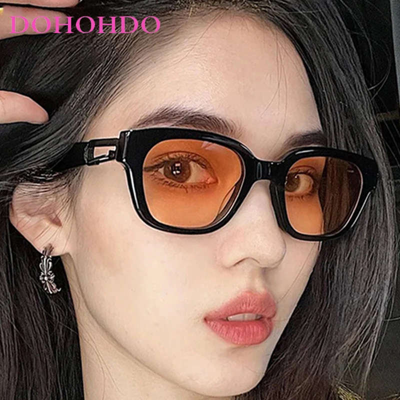 New Trendy Retro Small Square Sunglasses For Women Men Fashion Buckle Accessories Outdoor Travel Sunglasses UV400 Gafas De Sol
New Trendy Retro Small Square Sunglasses For Women Men Fashion Buckle Accessories Outdoor Travel Sunglasses UV400 Gafas De Sol